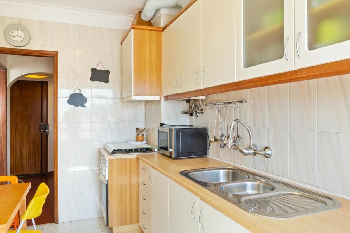 Lovely 2 Bedroom With Terrace In Cascais Lissabon