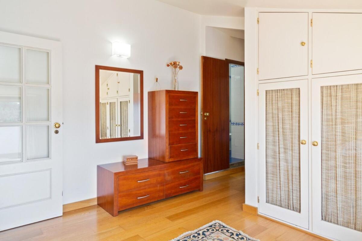 Lovely 2 Bedroom With Terrace In Cascais Apartment Lissabon