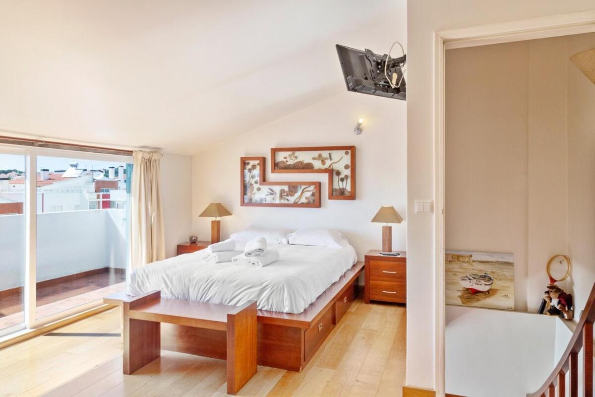 Lovely 2 Bedroom With Terrace In Cascais Lissabon